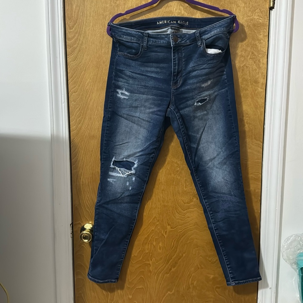 American Eagle Distressed Jeans